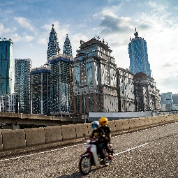 Tour Kuala Lumpur Steets by Vespa